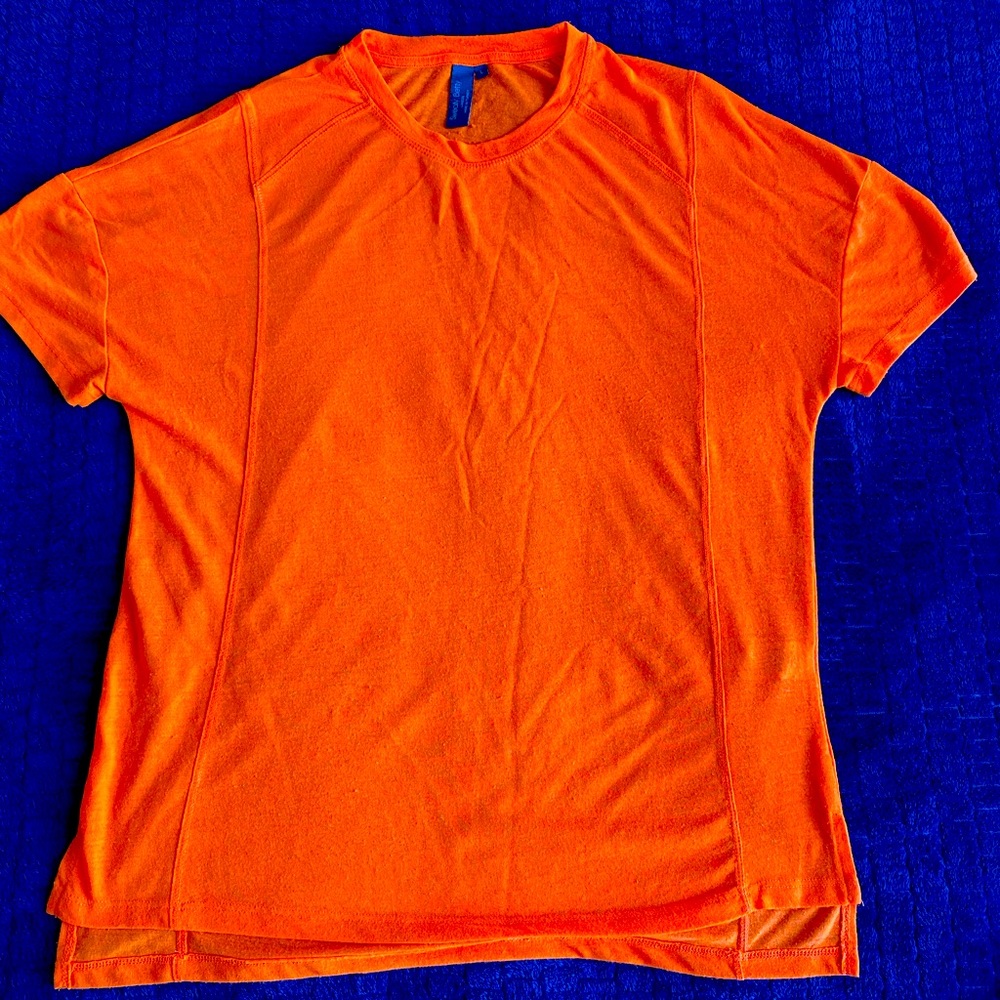 Sweaty Betty Flex Workout Tee Shockingly Orange